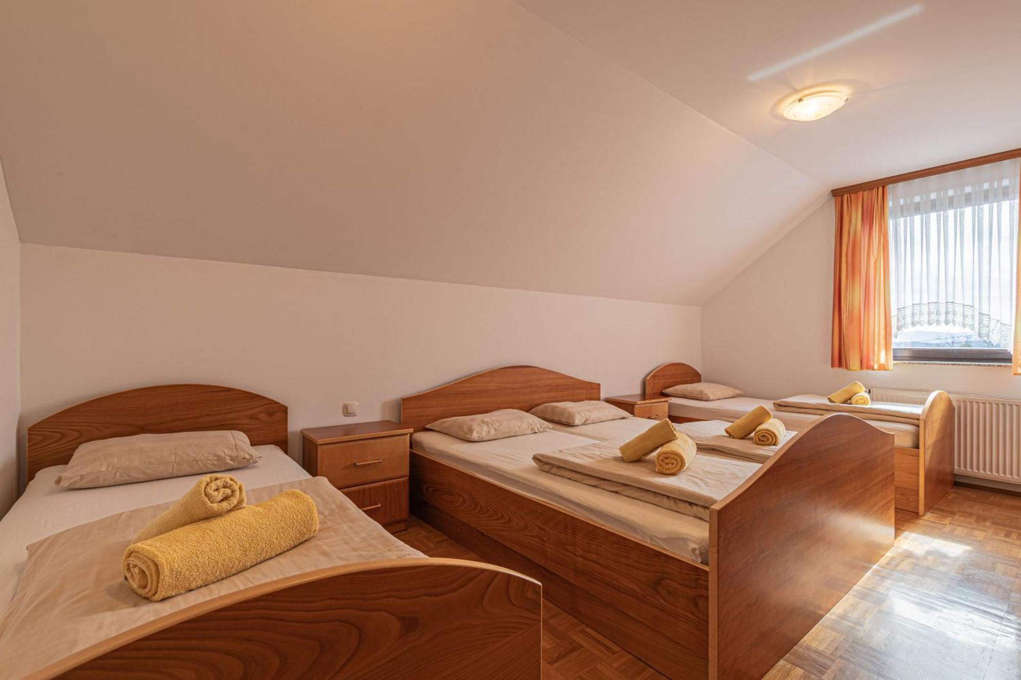 Tourist Farm Skrbina Apartments - Happy Rentals Smarjeske Toplice Bagian luar foto